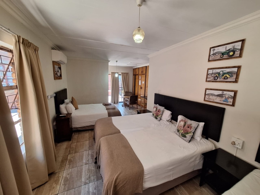 12 Bedroom Property for Sale in Pellissier Free State